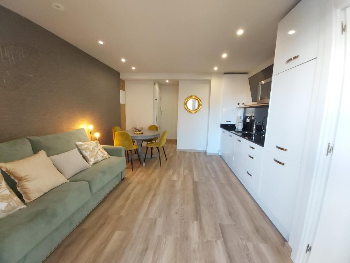 Del Parque Flats Flores Premium مالقة المظهر الخارجي الصورة