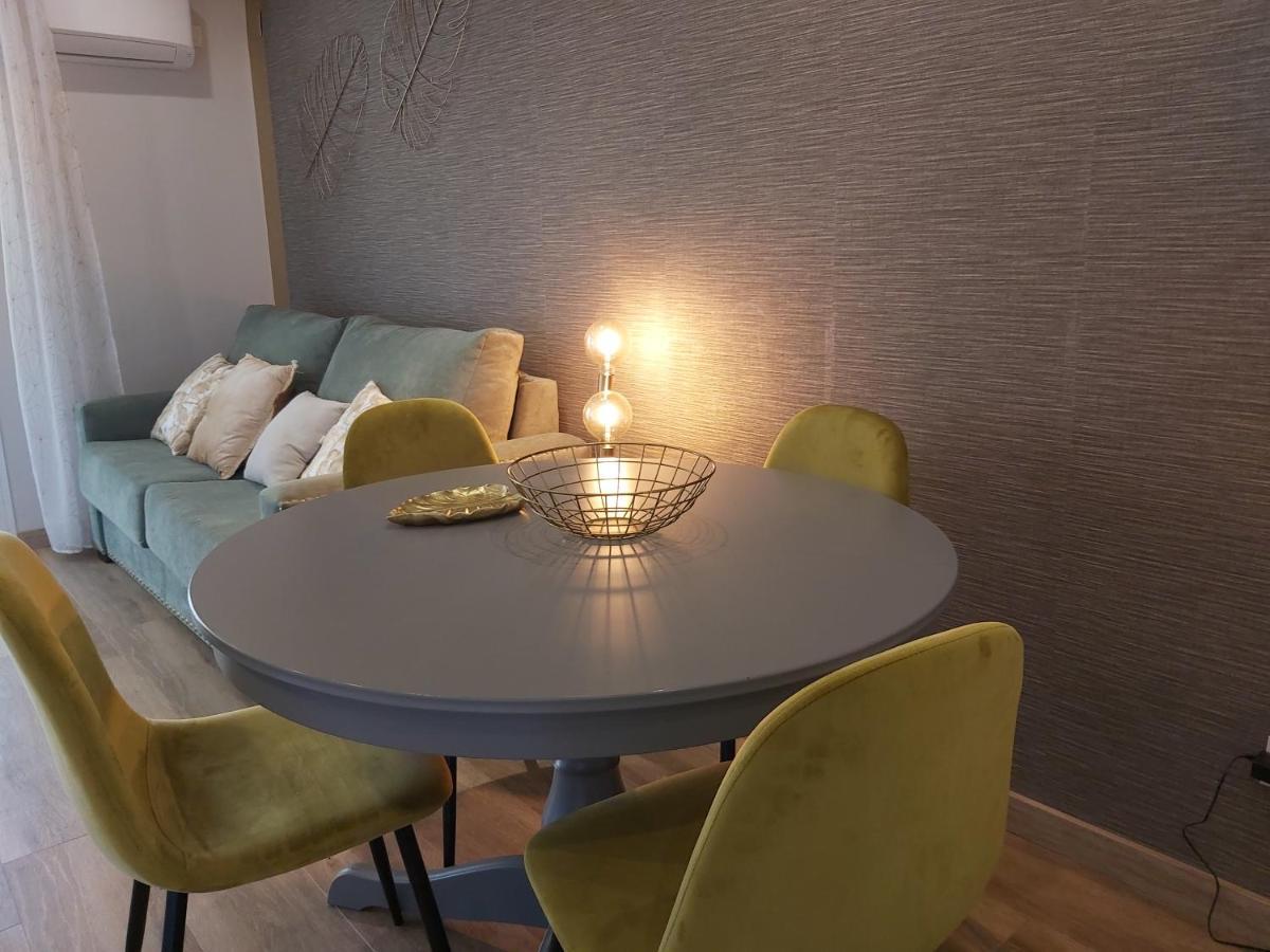 Del Parque Flats Flores Premium مالقة المظهر الخارجي الصورة